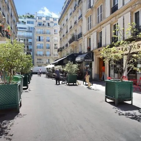 Apartment Luxe Near Arc De Triomphe